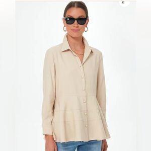 NWT Pomander Place blouse in Tan. Size M.